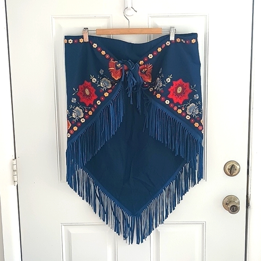 Floral Embroidered Fringe Scarf - Blue and Red